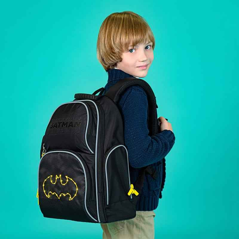 Рюкзак шкільний Kite Education DC Comics Batman DC24-702M (LED)