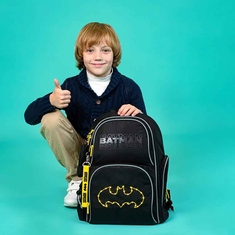 Рюкзак шкільний Kite Education DC Comics Batman DC24-702M (LED)