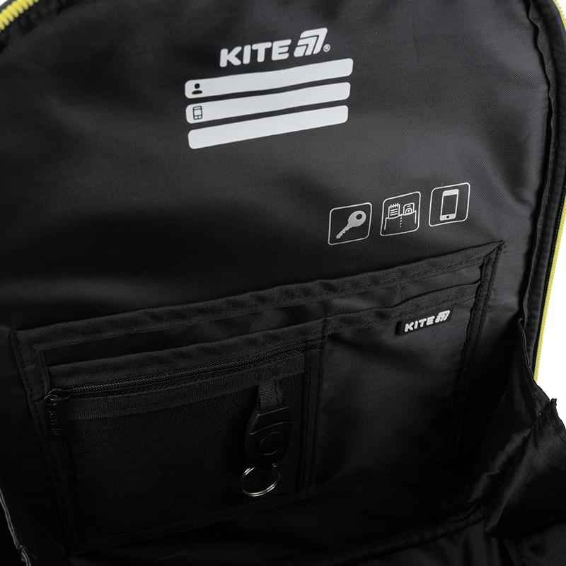 Кишені для дрібниць в рюкзаку Kite DC25-556M: вміщує ключі, картки та інші важливі аксесуари.