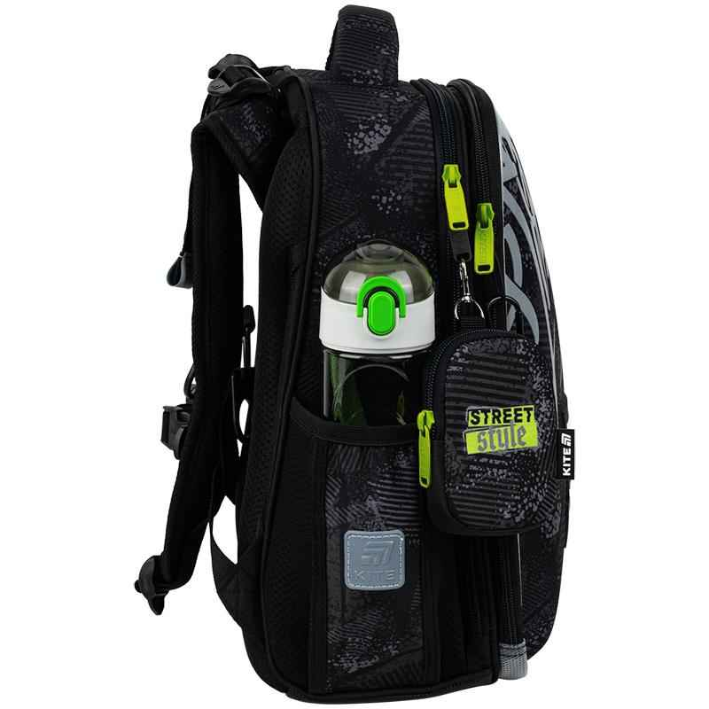 Бічний ракурс рюкзака Kite K25-531M-4: компактний силует, міцні блискавки, додаткові кишені для пляшки чи аксесуарів
