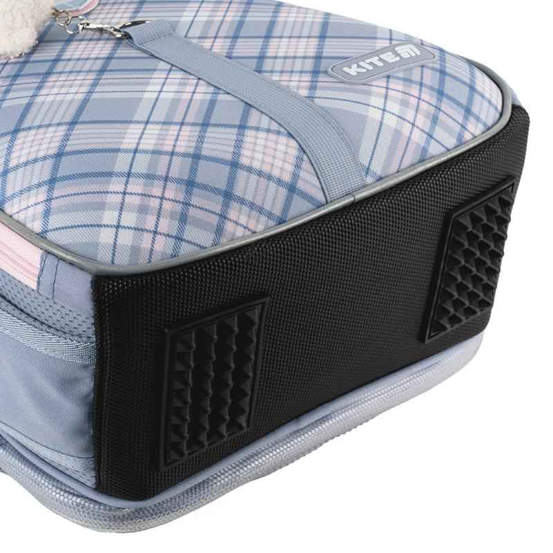 Міцне прогумоване дно рюкзака Kite K25-555S-6 – захист від зношування